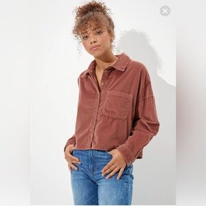 AE Corduroy Cropped Button Up Shirt